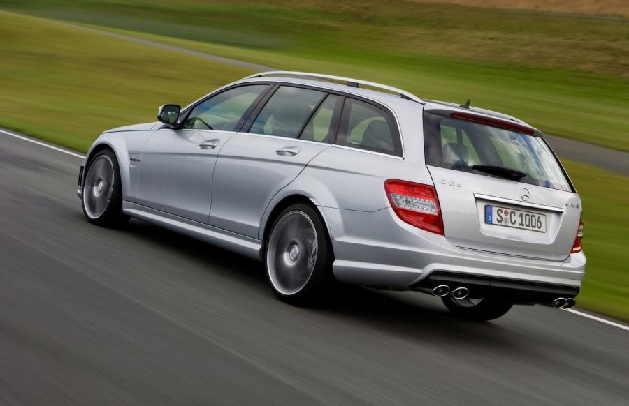  Mercedes-Benz C63 AMG Estate 2007 года  (фото 8 из 14)